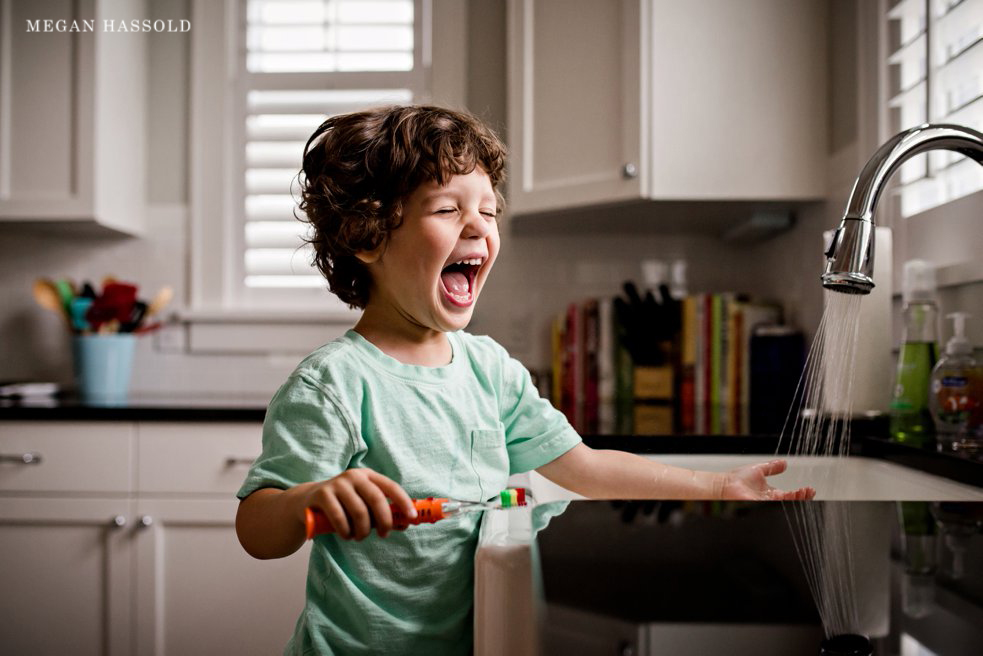 Ayden brushing teeth-10_WEB